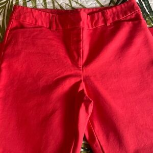 Liz Claiborne Coral Capri Pants Size 8